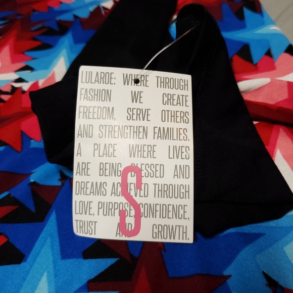 Small Lularoe "Randy" T - Picture 3 of 4